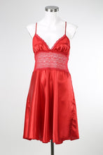 Load image into Gallery viewer, PIERRE CARDIN MARILYN MONROE STYLE DRESS - Red
